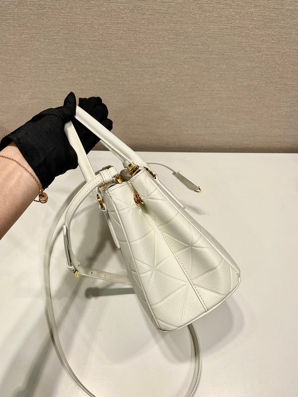 EH - Prada Bags - 675 Online